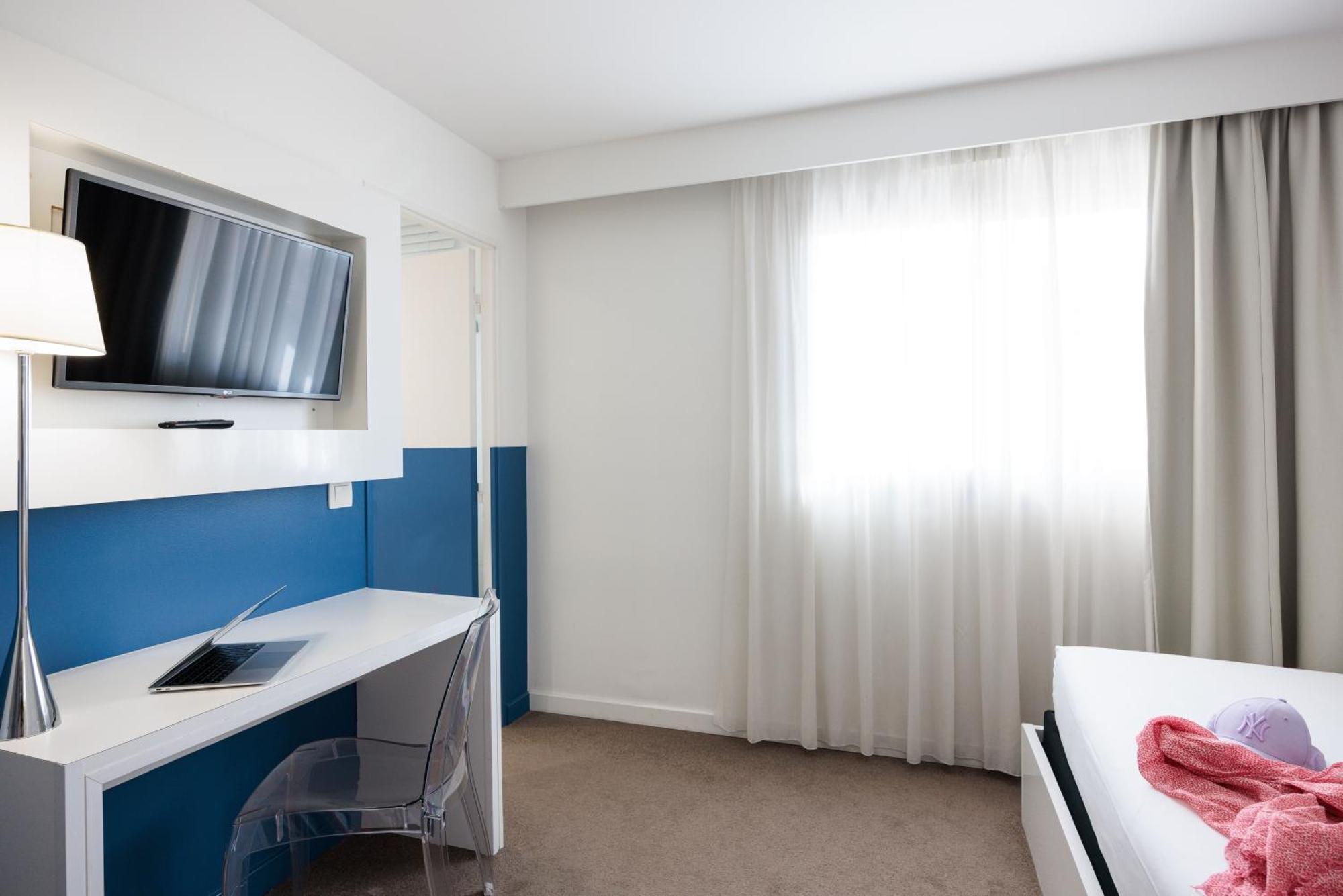 Готель Ibis Styles Menton Centre Екстер'єр фото