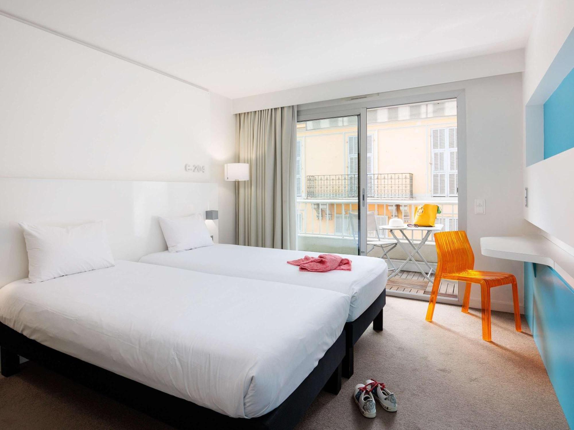 Готель Ibis Styles Menton Centre Екстер'єр фото