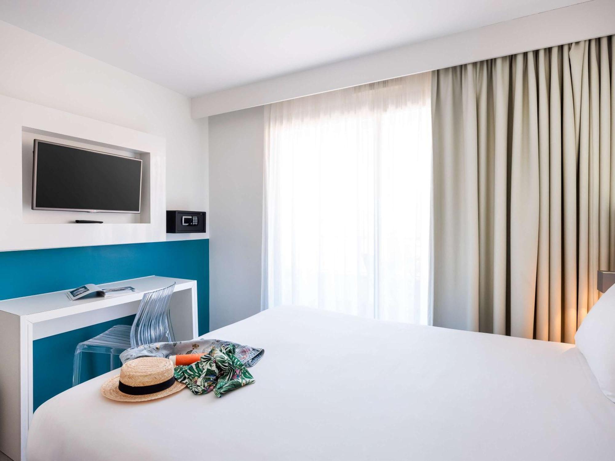 Готель Ibis Styles Menton Centre Екстер'єр фото